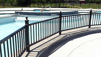 Aluminum Fence Around Pool